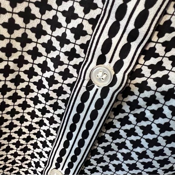 Max Studio XL Black and White Button Front Blouse - Picture 10 of 10